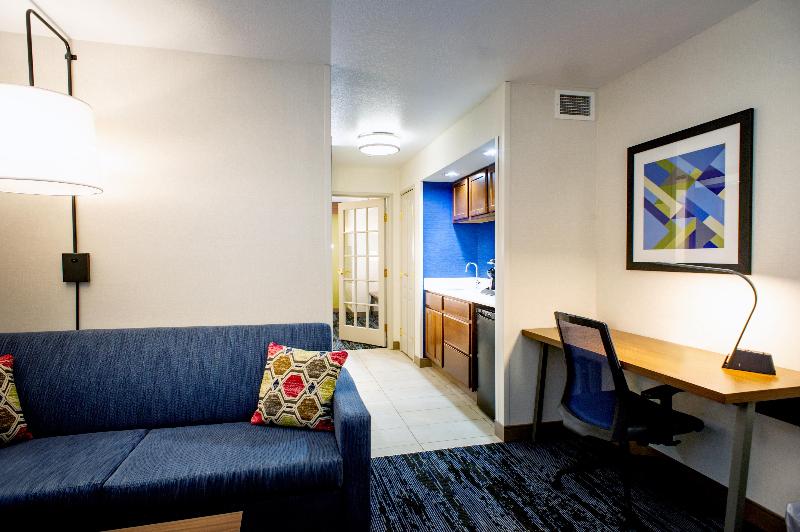 Holiday Inn Express & Suites Wausau By IHG image