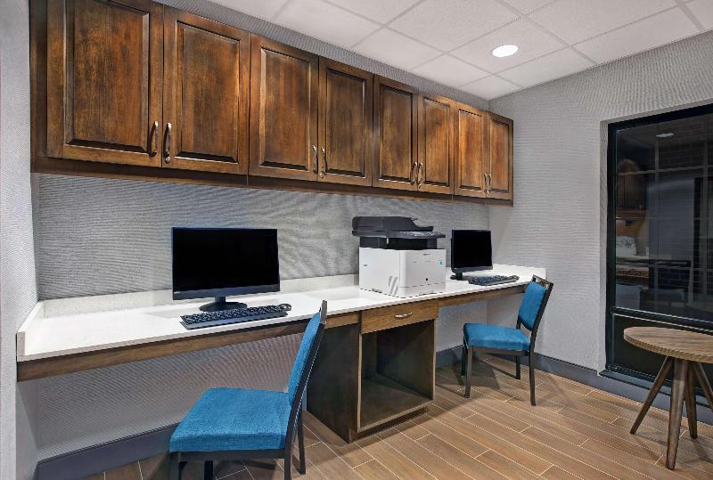 Hampton Inn Westfield image