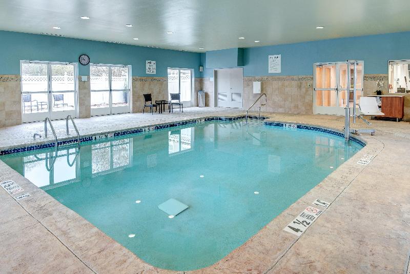 Holiday Inn Express and Suites West Long Branch Ea image