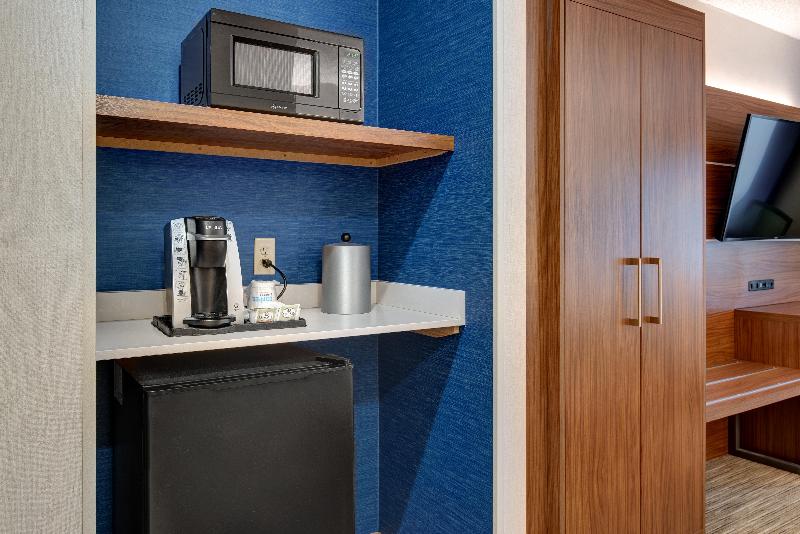Holiday Inn Express and Suites West Long Branch Ea image