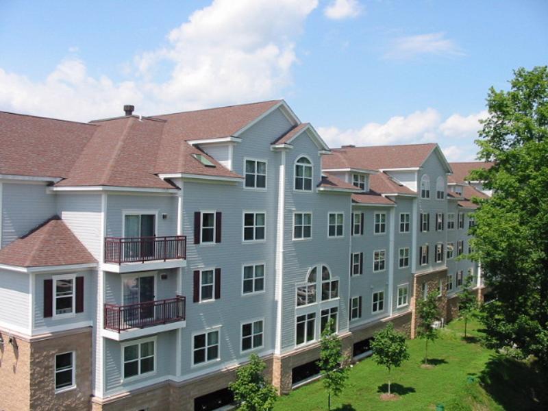 Holiday Inn Express Suites White River Junction