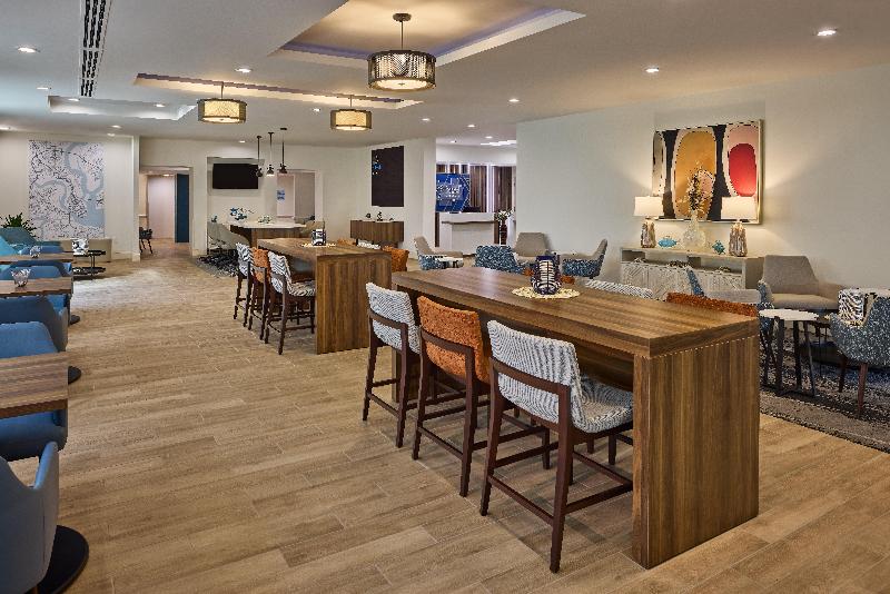Holiday Inn Express Charleston Dwtn - Westedge image
