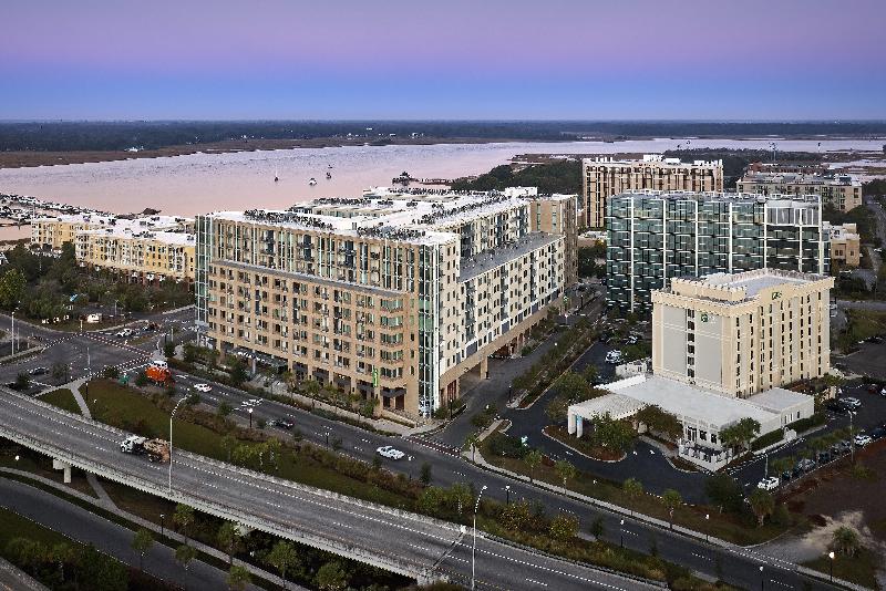 Holiday Inn Express Charleston Dwtn - Westedge image