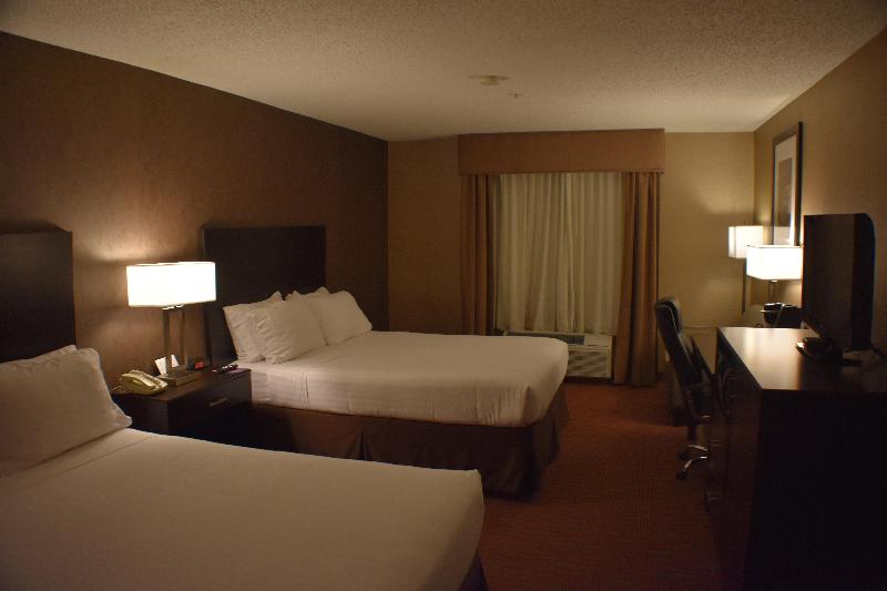 Country Inn & Suites by Radisson Garden City KS photo 21