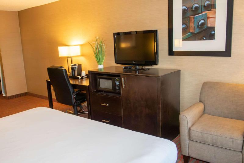 Country Inn & Suites by Radisson Garden City KS image
