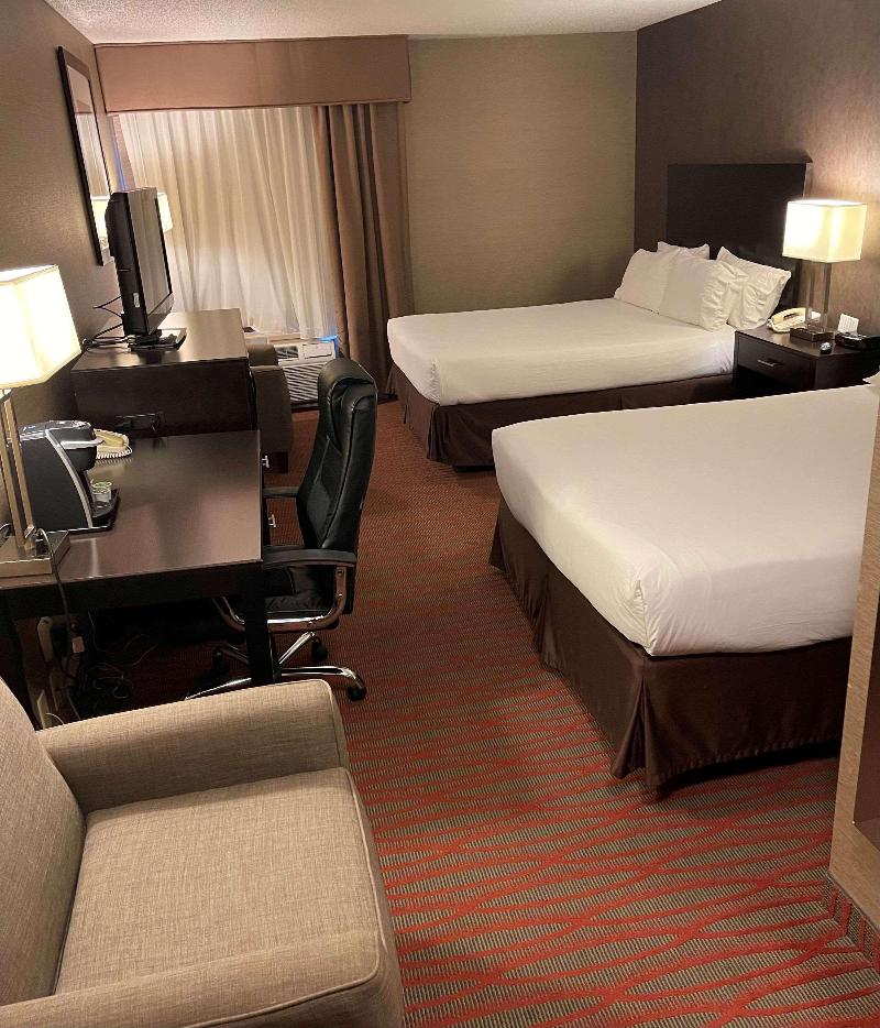 Country Inn & Suites by Radisson Garden City KS image