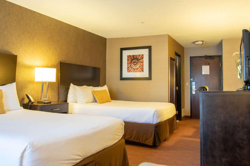 Country Inn & Suites by Radisson Garden City KS image