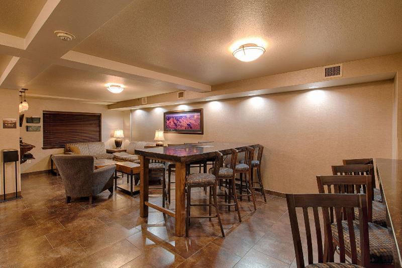 HOLIDAY INN EXPRESS HOTEL AND SUITES GRAND CANYON