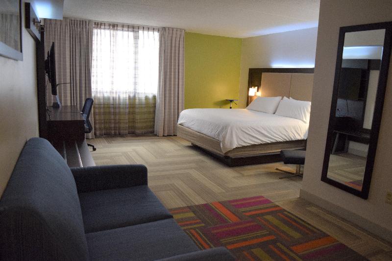 Holiday Inn Express Philadelphia NE Bensalem photo 22
