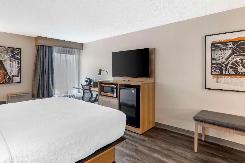 Best Western Plus Heritage Rail-South York/I-83 image