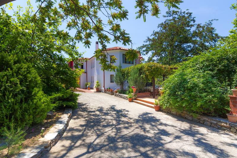 FilosXenia-Roxany Country House