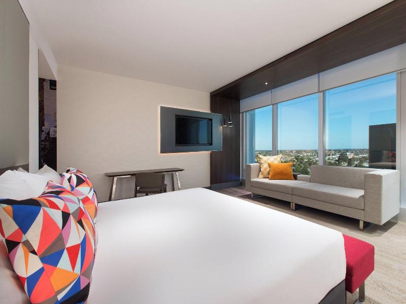 Aloft Perth image