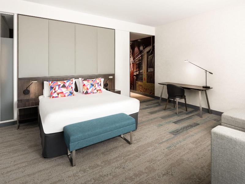 Aloft Perth image