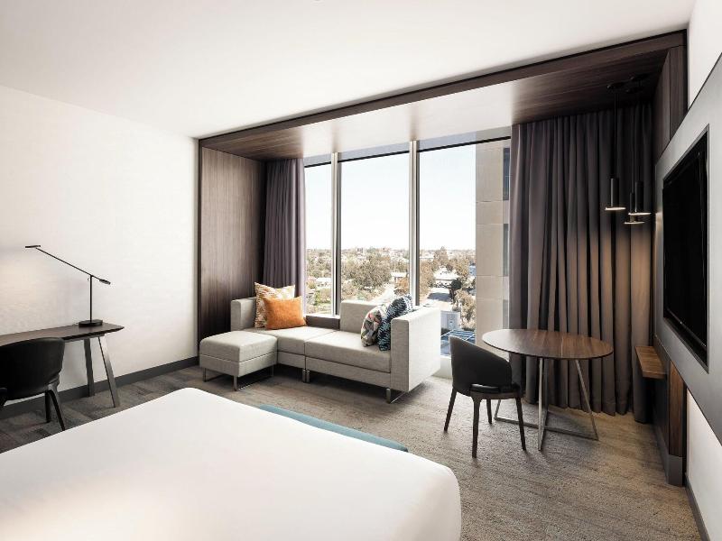 Aloft Perth image