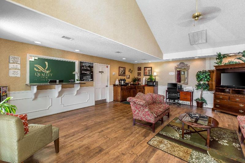 Quality Inn Jesup image