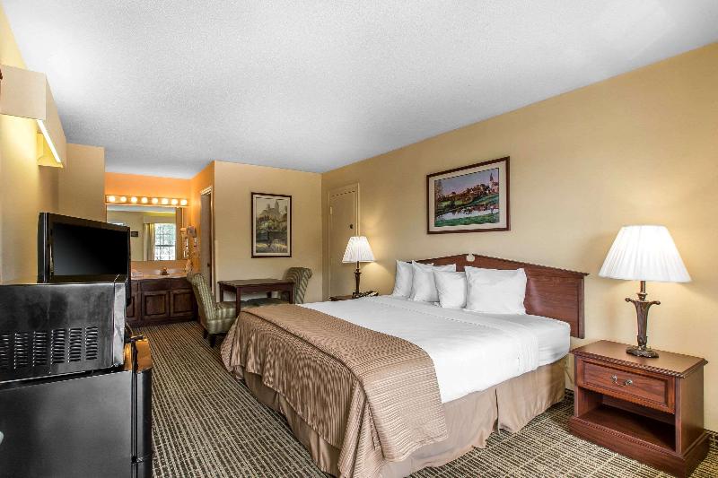 Quality Inn Jesup image