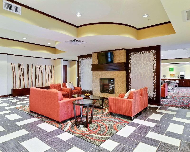 Comfort Suites Uniontown image