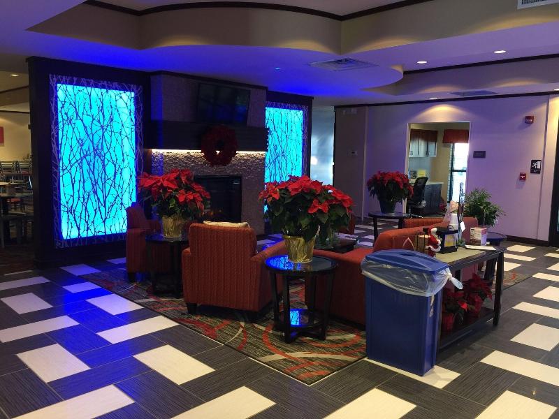 Comfort Suites Uniontown image