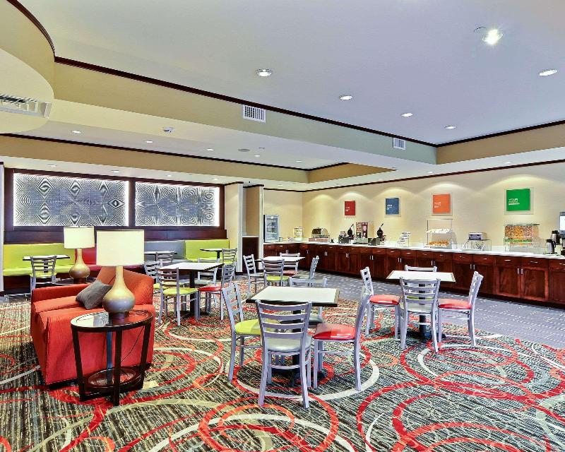 Comfort Suites Uniontown image