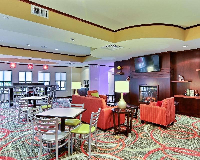 Comfort Suites Uniontown image