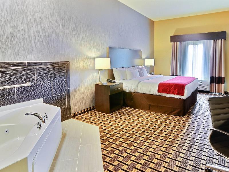 Comfort Suites Uniontown image