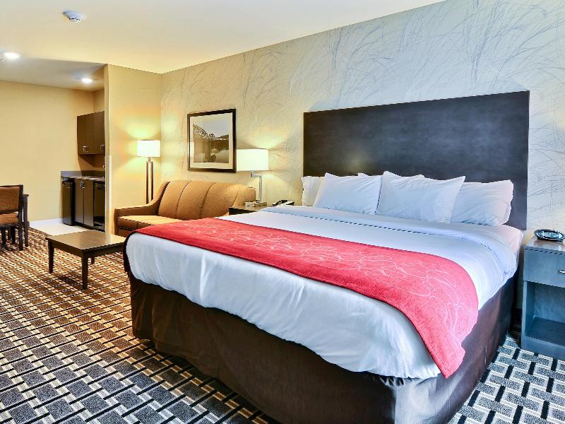 Comfort Suites Uniontown image