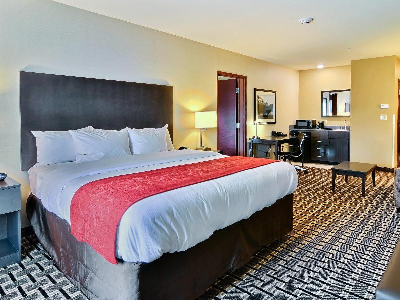 Comfort Suites Uniontown image