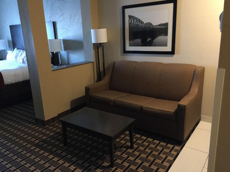 Comfort Suites Uniontown image
