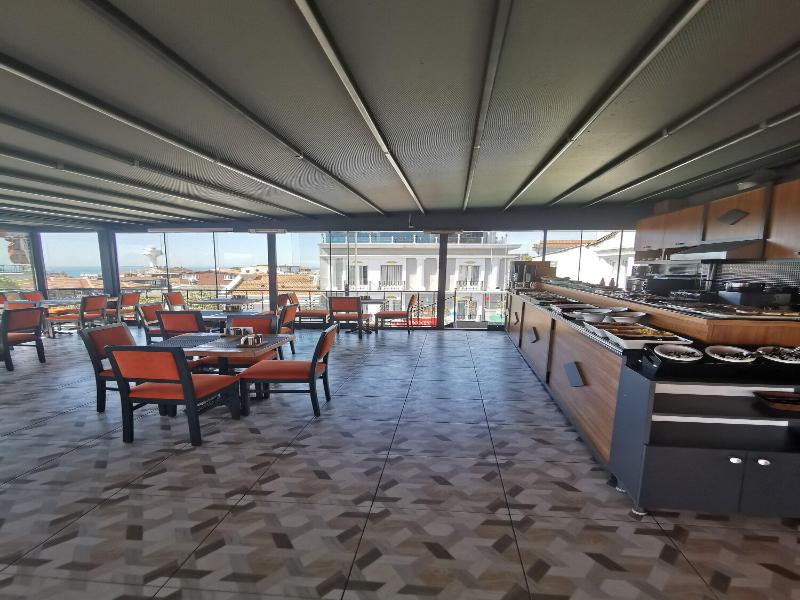 Apple Tree Hotel image