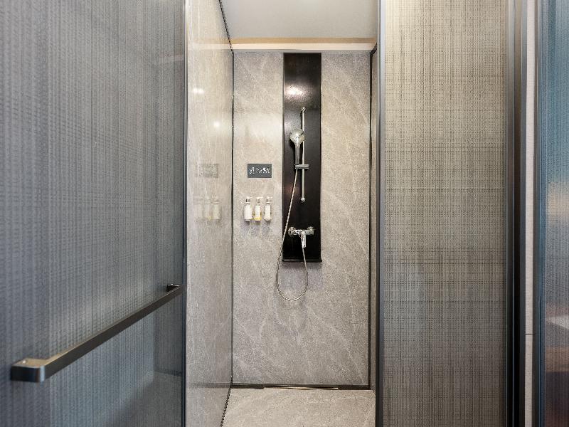 Holiday Inn Guangzhou Zhujiang New Town image
