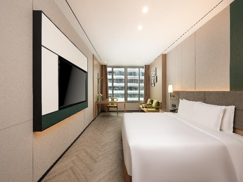 Holiday Inn Guangzhou Zhujiang New Town image