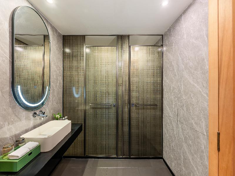 Holiday Inn Guangzhou Zhujiang New Town image