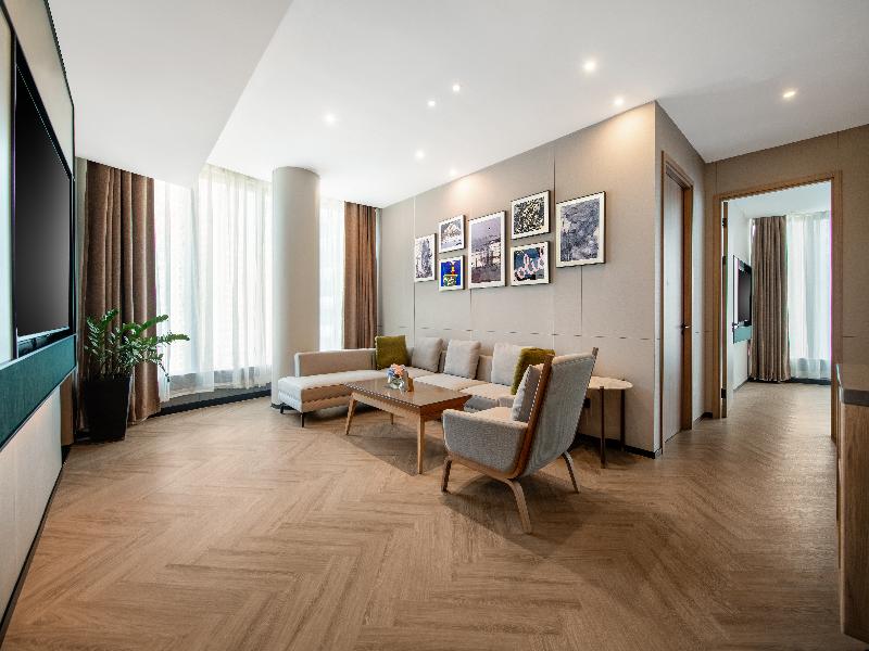 Holiday Inn Guangzhou Zhujiang New Town image