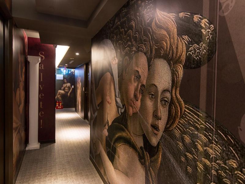 Morwing Hotel Culture Vogue image