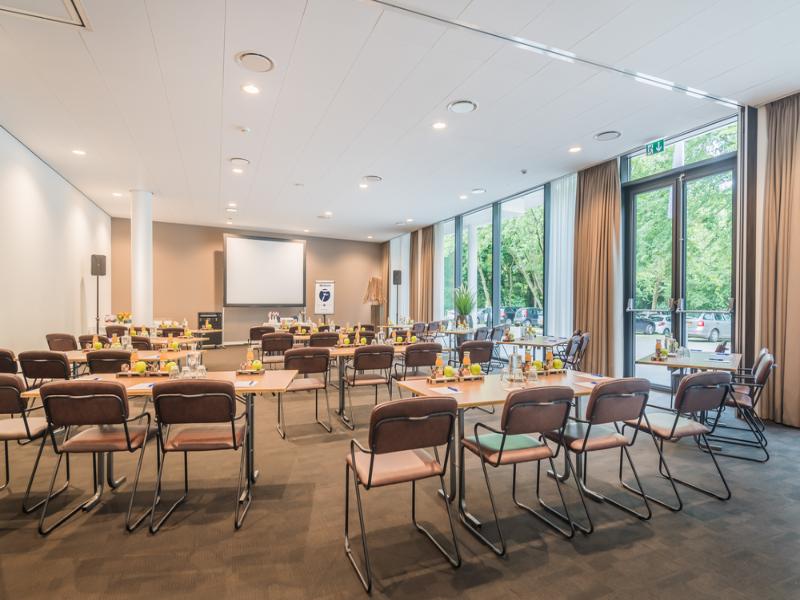 Fletcher Hotel-Restaurant De Wageningsche Berg image