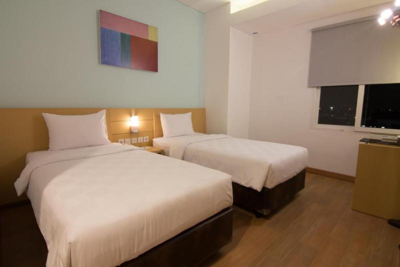 Hotel 88 Bandung Kopo image