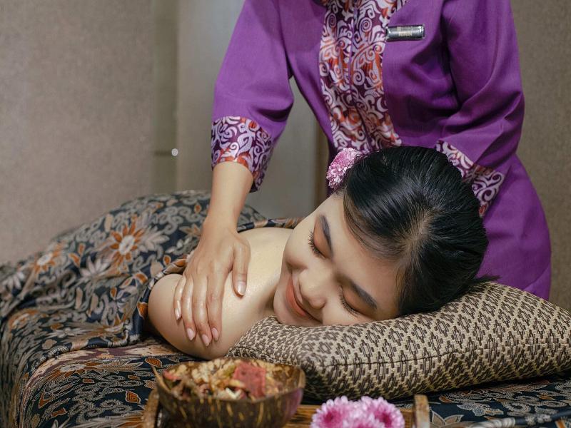 Platinum Adisucipto Hotel & Conference Center image