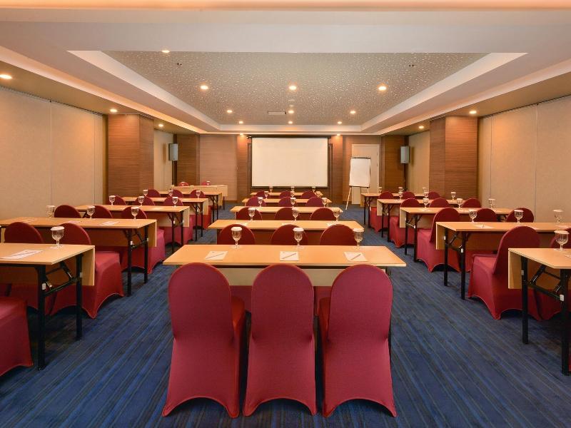 Platinum Adisucipto Hotel & Conference Center image