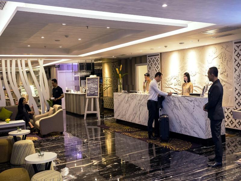 Platinum Adisucipto Hotel & Conference Center image