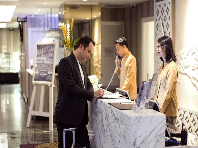 Platinum Adisucipto Hotel & Conference Center image