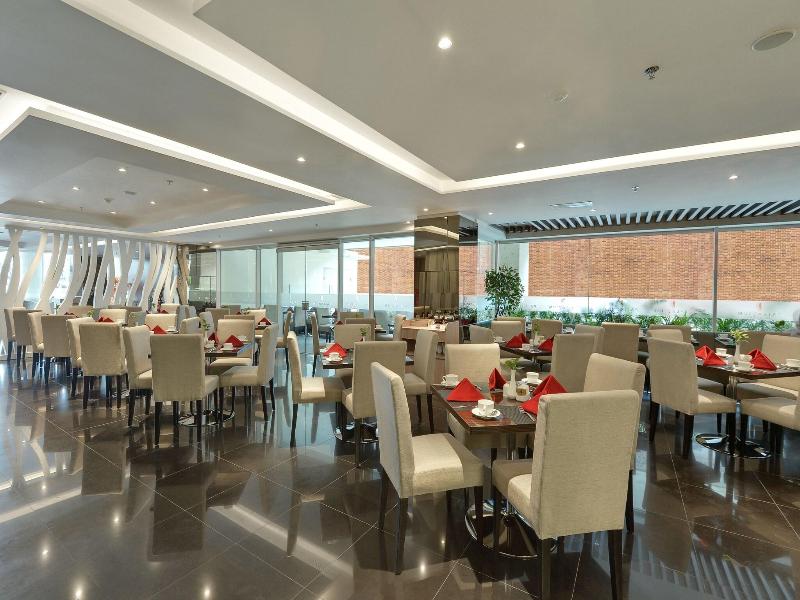 Platinum Adisucipto Hotel & Conference Center image