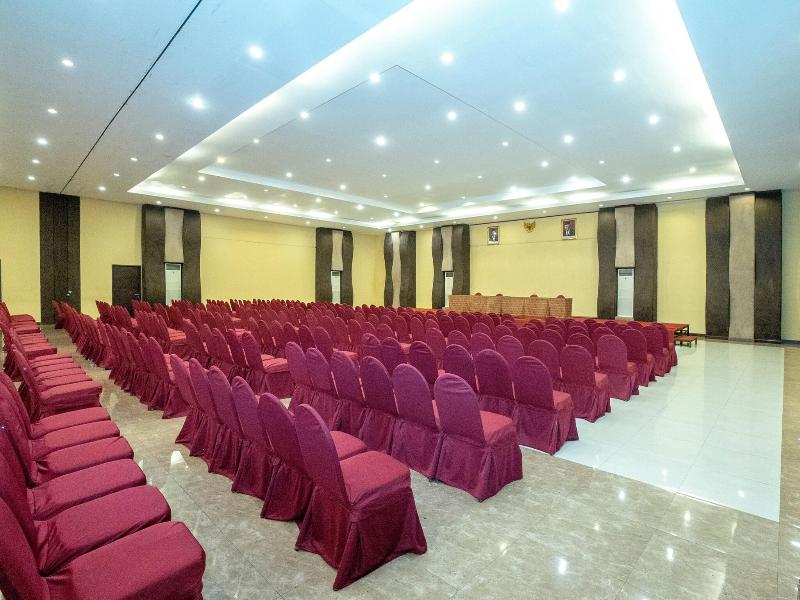 BeSS Resort & Waterpark Hotel and Convention image