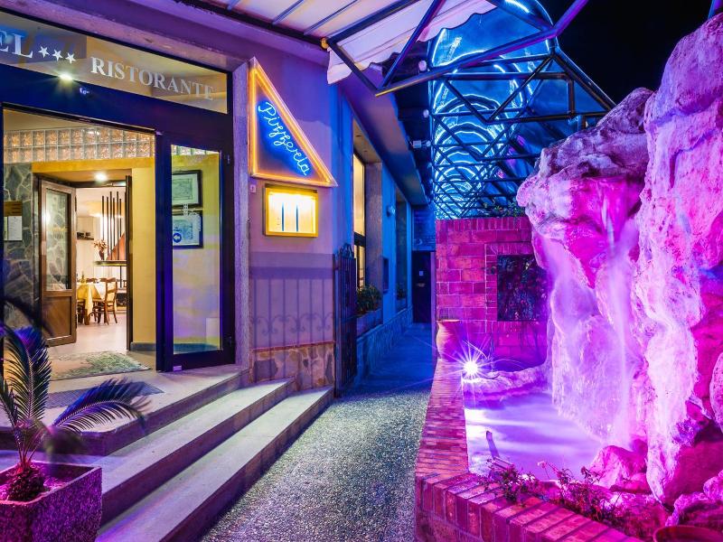 Hotel Bacco image