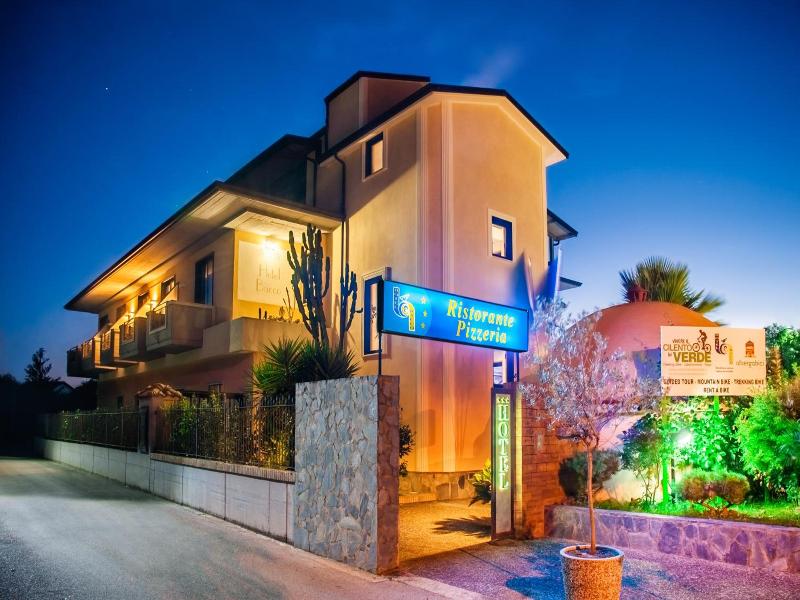 Hotel Bacco image