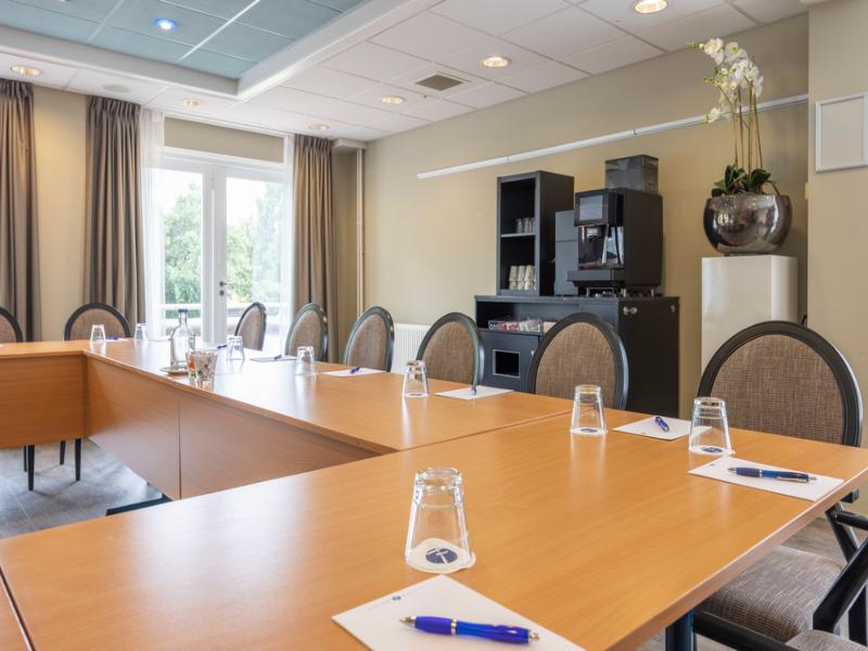 Fletcher Hotel-Restaurant De Witte Raaf image