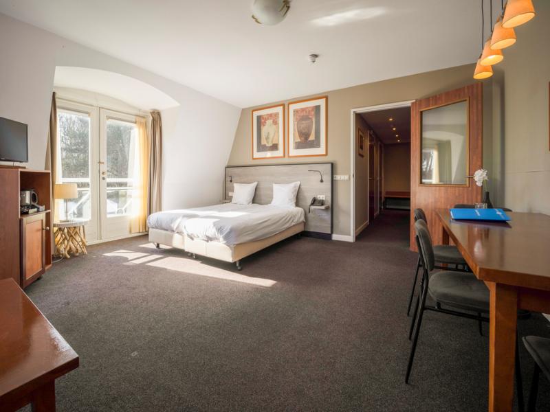 Fletcher Hotel-Restaurant De Witte Raaf image