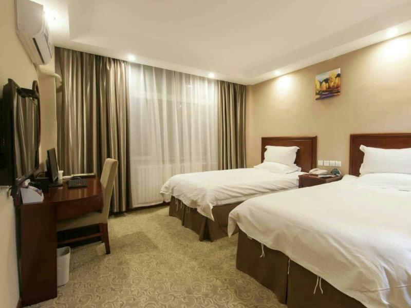 Bed room