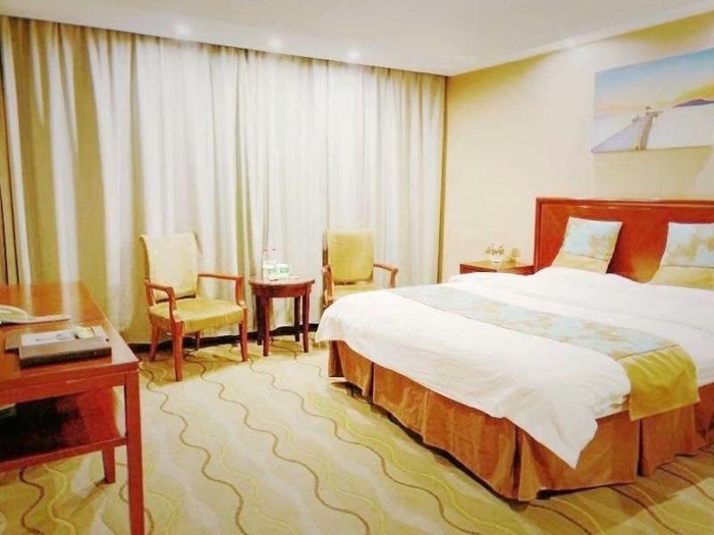 Bed room
