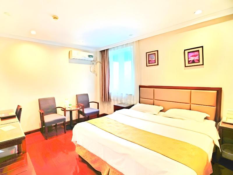GreenTree Inn Jinan Bus Terminal image