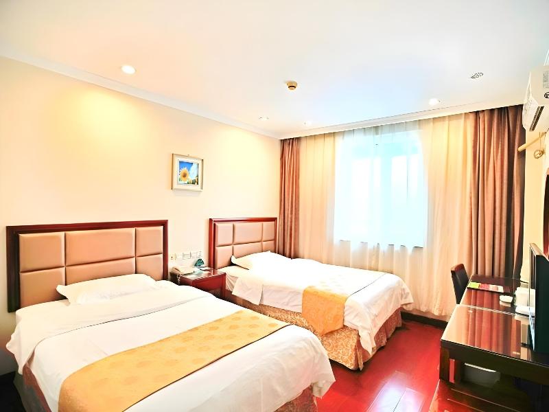 GreenTree Inn Jinan Bus Terminal image
